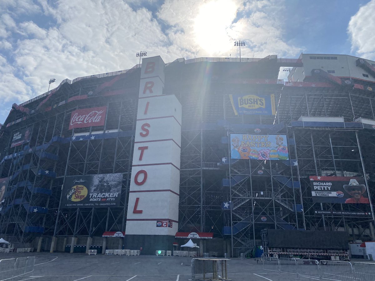 TerryCraigJr's tweet photo. NEW: @CityofBristolTn announces traffic changes ahead the races this weekend. We’ll tell you what those changes are tonight @WJHL11 https://t.co/8RXVzgvTIw