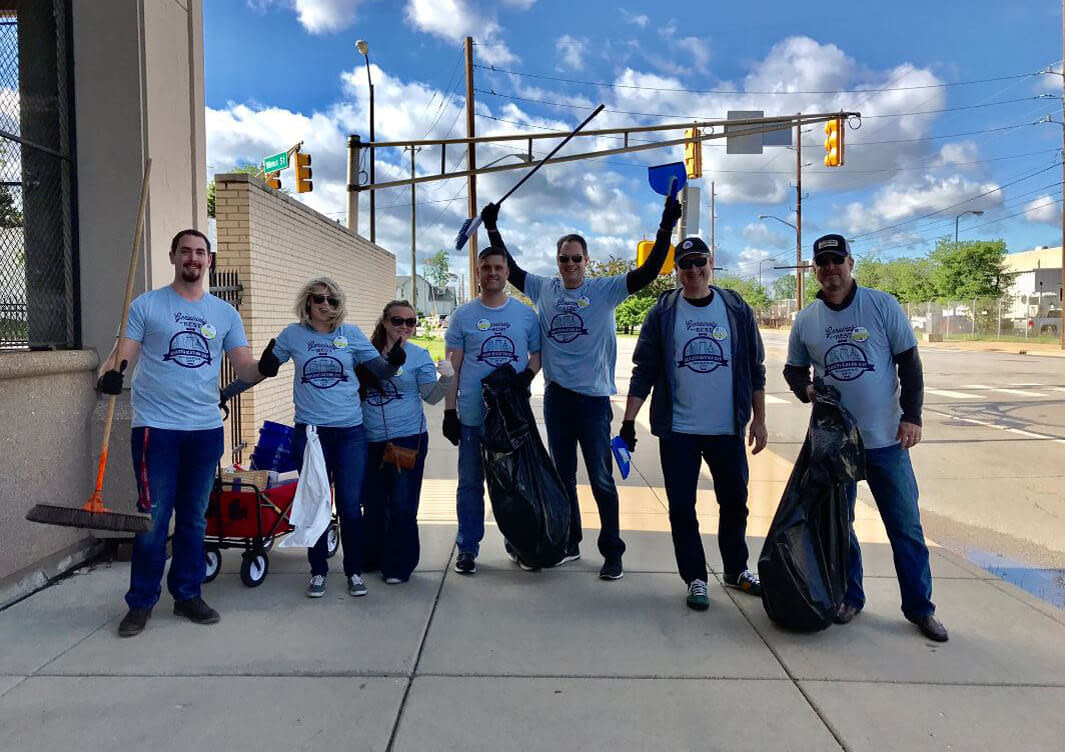 Join <a href="/IndyDT/">Downtown Indy, Inc.</a> on May 1 for their annual Hospitality Clean Up Day! 

Register your team for an energizing morning of Downtown cleaning, painting and readiness projects.

Get more info ➡️ eventbrite.com/e/downtown-ind…
