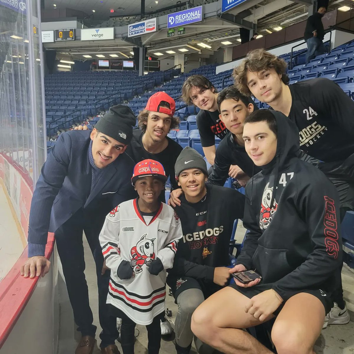 eddiemrkitty's tweet photo. @OHLIceDogs @BetRivers Definitely this!
@3yearoldskater https://t.co/0wdDwZ5iUt