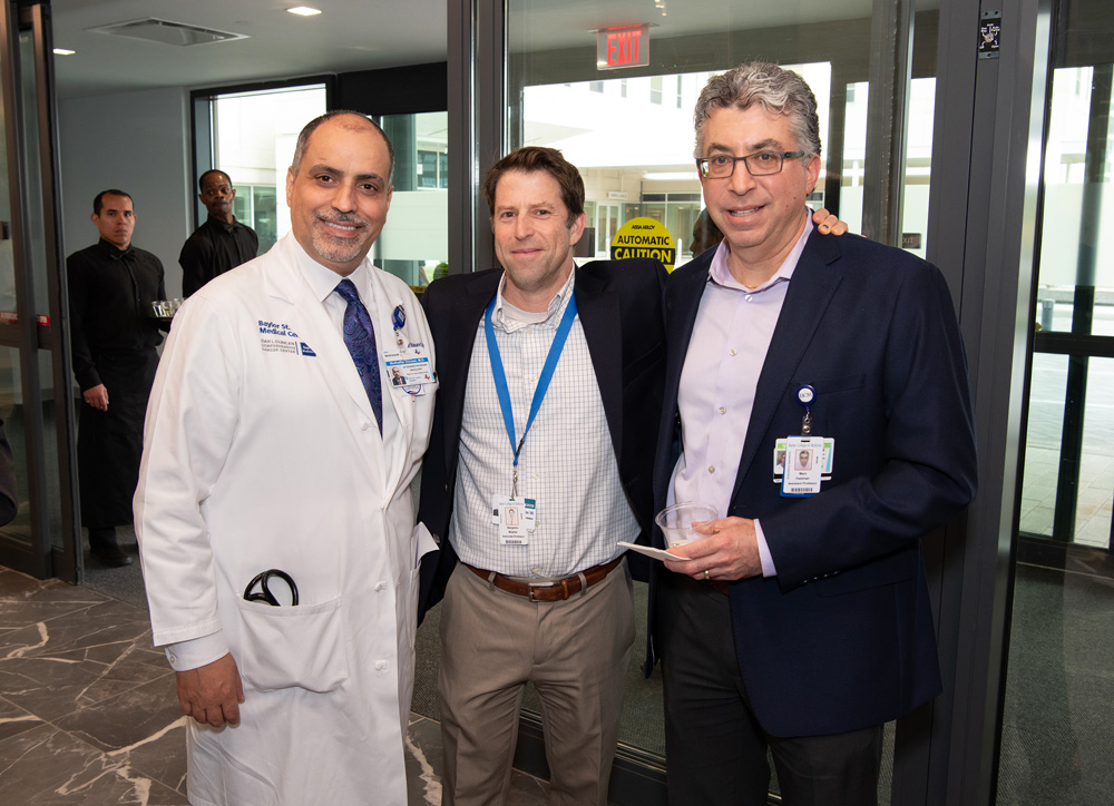 BCMCancerCenter's tweet photo. Last week we hosted an open house for the Baylor St. Luke's network to check our new space in the Baylor St. Luke's Medical Center's O'Quinn Medical Tower. View more photos on our Facebook page! https://t.co/kxRAOWMdp8 #DLDCCC https://t.co/Ci4O4pi8RX