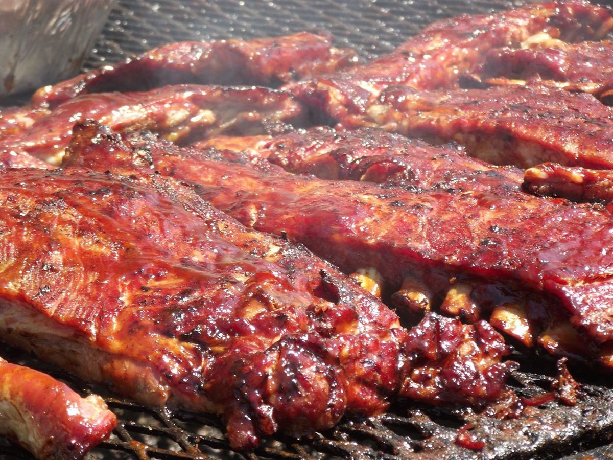 RibFestFtWayne's tweet photo. There are only 72 more days until #ribfest. #bluesbrewsandbbq #comegetyourpigon #june15to18 https://t.co/hfNTgPFr7G