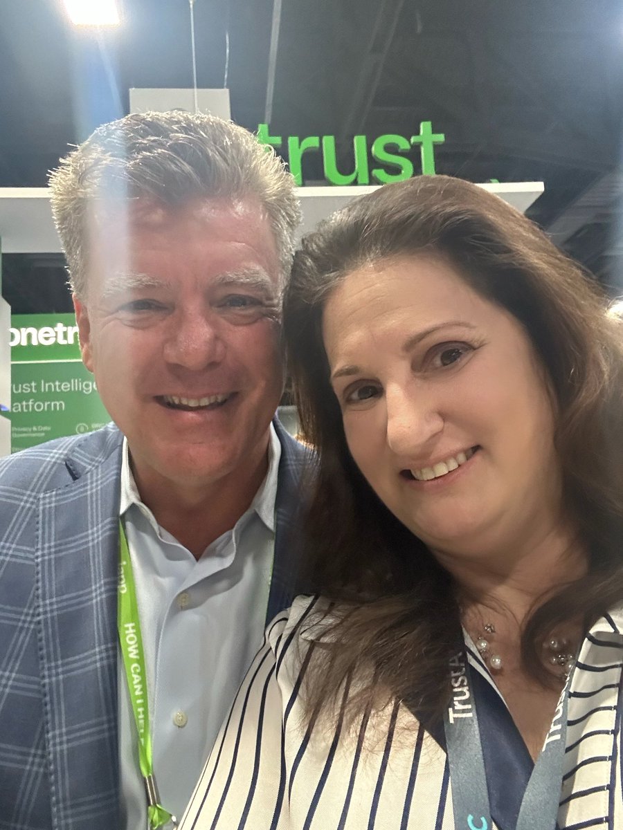 heartofprivacy's tweet photo. Selfies with @jtrevorhughes for 15 years… #privacygoals #gps23 @PrivacyPros https://t.co/IdQhhw6M8j