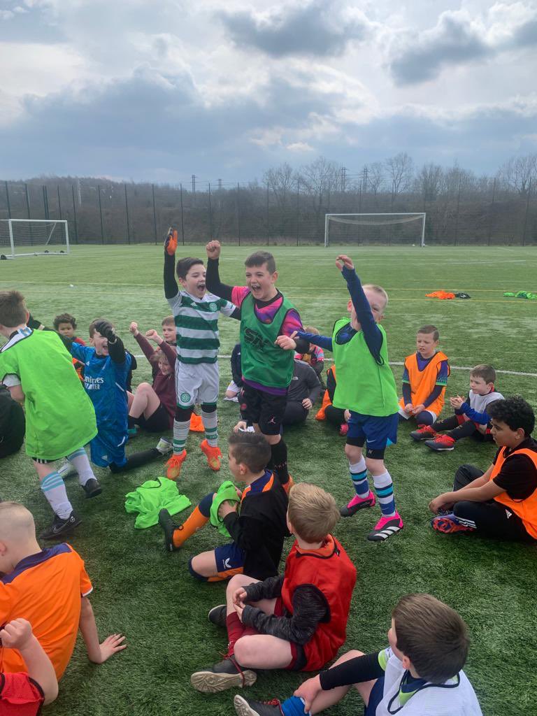 ar26charity's tweet photo. Brilliant day of fun football at our Glasgow South Camp!!

We hope you all enjoyed the tournaments⚽️💯

Thank you @TNLComFund @CashforKidsWest and @PoliceScotland #pitchinin programme for joining us upfront in providing school holiday free, fun and football 👏🏻 https://t.co/K8xTAsATjo