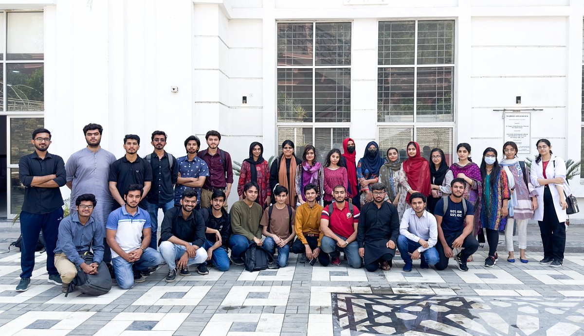_sarmad4193's tweet photo. SYNCH KEMU organised a Ramzan Drive for arranging the ration of more than 50 underprivileged families, collecting an amount of 3 Lakh rupees
Thank you everyone for the contributions and volunteer work. 
It indeed shows the commitment to inculcate positive changes in the society🌟 https://t.co/8DxDw2Q5m8
