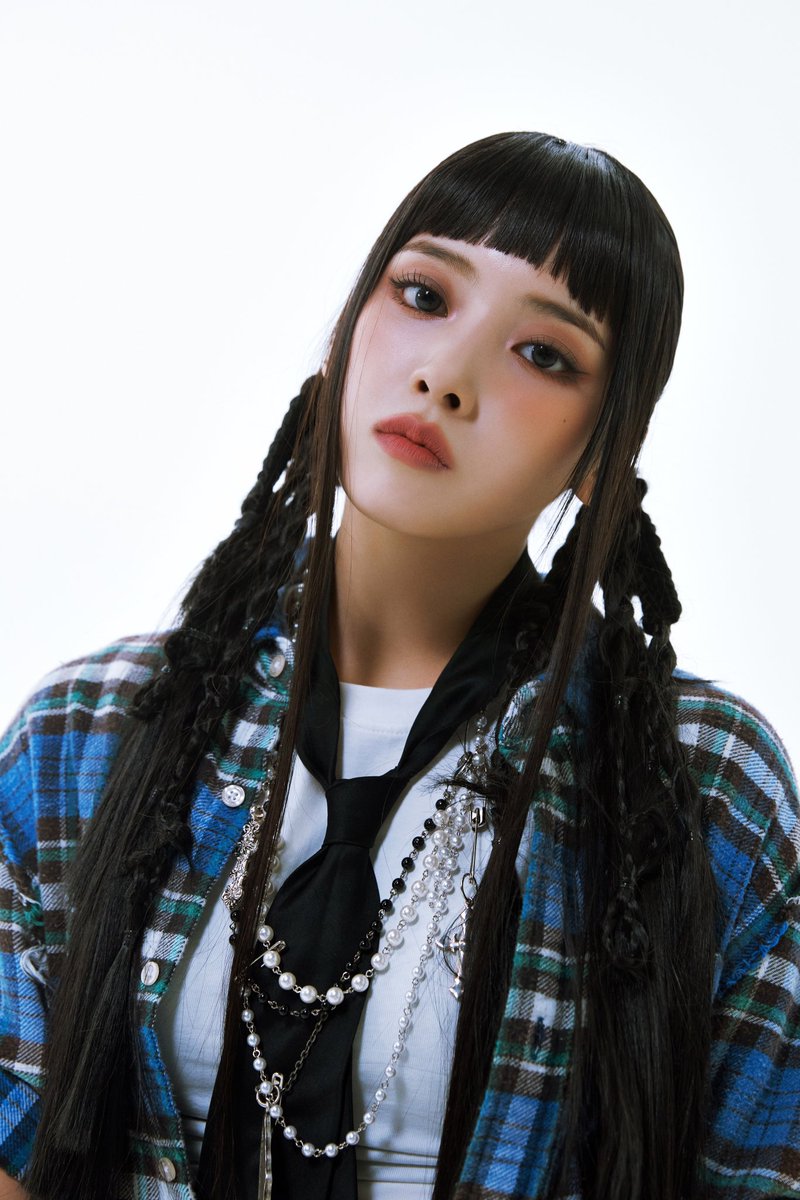 JiwooArchiv's tweet photo. V          I       S          U            A               L https://t.co/GCIPDd67ck
