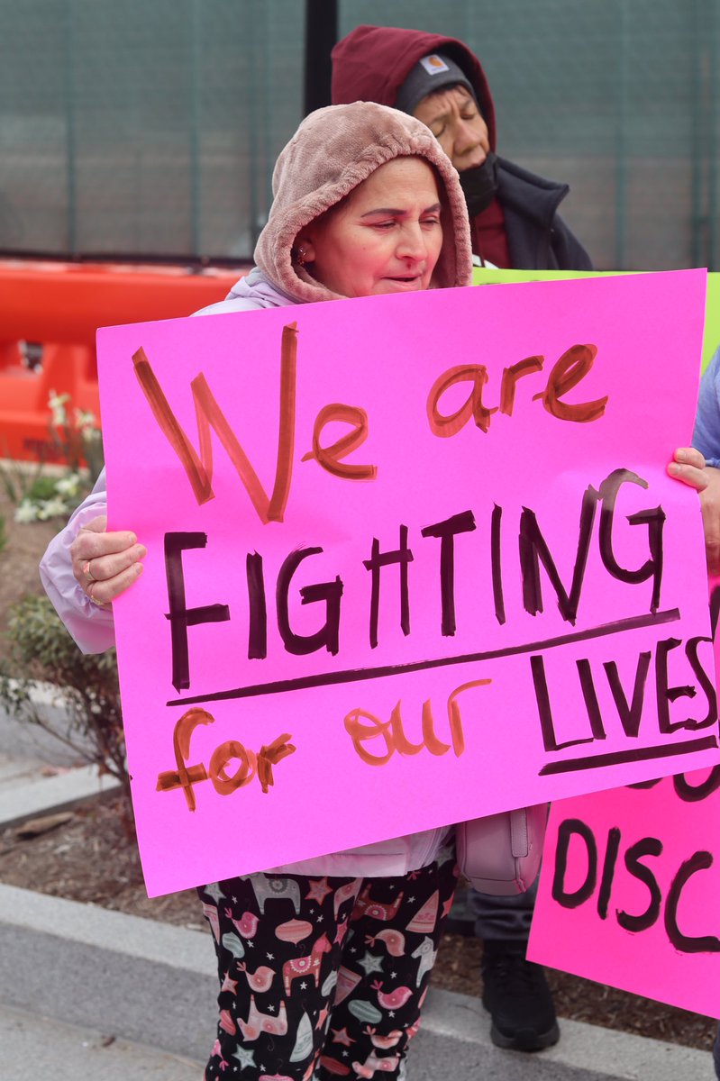 wearecasaorg's tweet photo. Healthcare is a human right. Maryland is looking to you .@SenBillFerg and #ChairGriffth to get #Access2Care out of committee before it’s too late! 
@MDSenate PASS #HB588 https://t.co/TXAnN44aXl