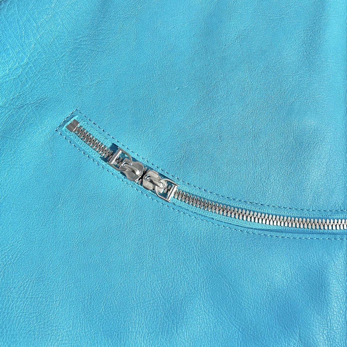 Astra_srl's tweet photo. Come si suol dire... “abbiamo le curve nei punti giusti”  😃

#madeinitaly #accessori #minuteria #fashion #luxury https://t.co/Mt9qzeZbnP