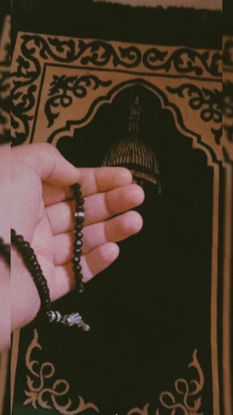 hani26__'s tweet photo. Naseeb bhi haar jata hai tahajjud ki duaon ke aagy 🤲✨❤️
#Ramadan2023 #Islamic https://t.co/87u6ID2Uw4