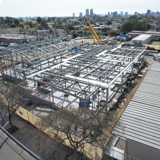 Going up on a Tuesday! Steel framing is up for Phase 1 Multipurpose Room and Kindergarten classrooms at Einstein Elementary School in San Diego. 

📷 credit: Erickson-Hall Construction Co. bit.ly/3G4sMdB

#architecture #design #educationdesign #constructionprogress