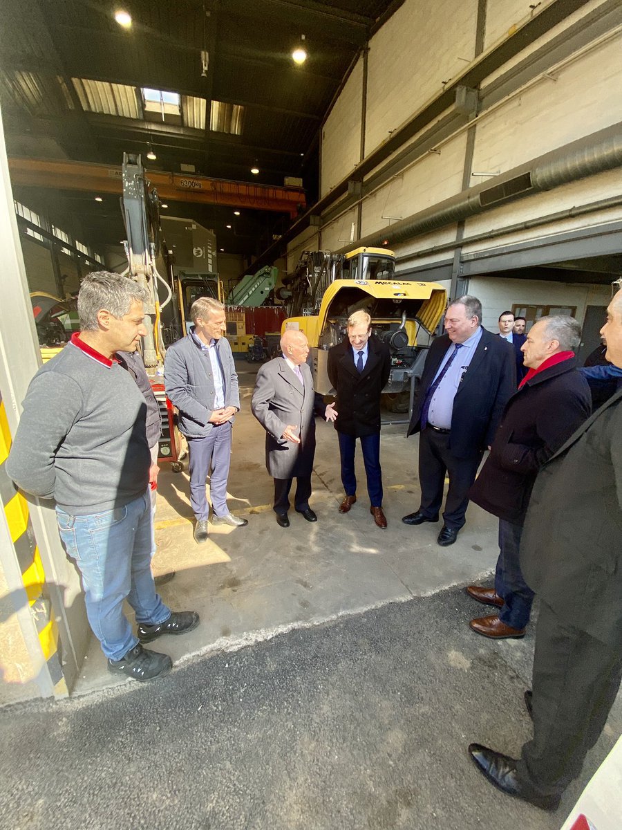 PKuchly57's tweet photo. Visite de l’entreprise familiale #Fayolle 1500 salariés dont plus de 800 en @valdoise avec @Prefet95 #DDETS95 et #PoleEmploi95

@CCI_95 @CCI_Paris_IdF @ccifrance @CEEVO95 https://t.co/tetuV1dFiM