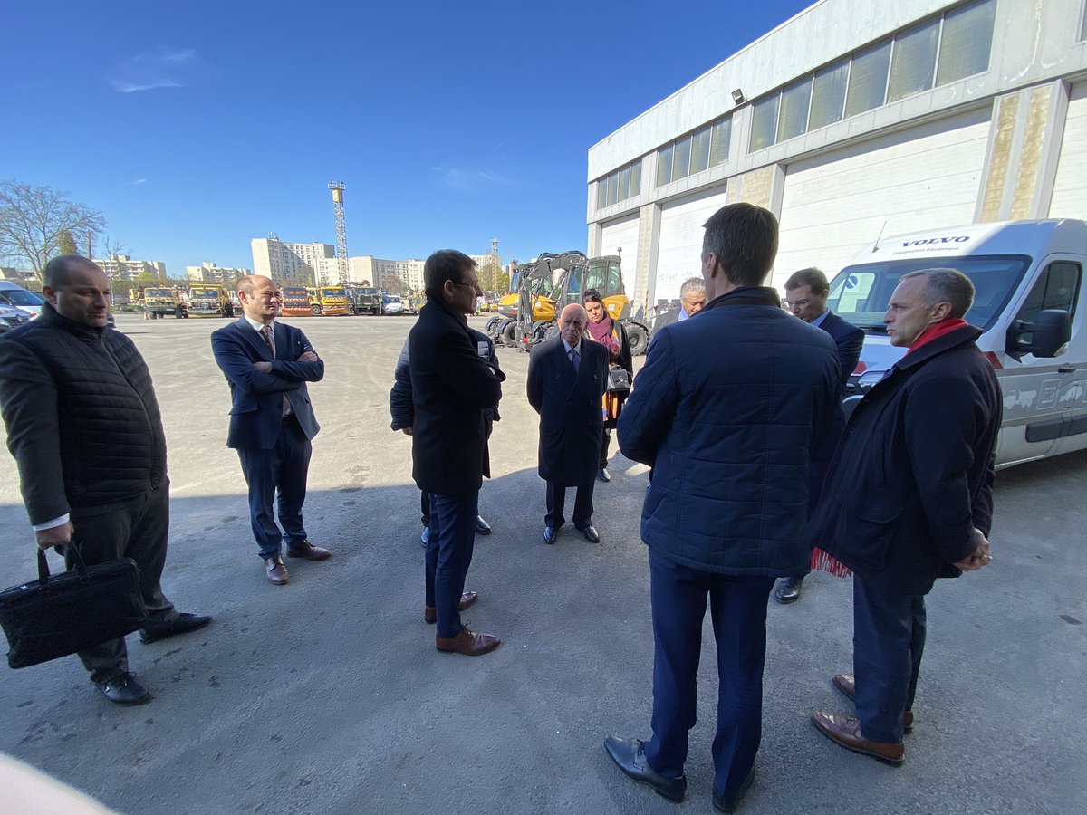 PKuchly57's tweet photo. Visite de l’entreprise familiale #Fayolle 1500 salariés dont plus de 800 en @valdoise avec @Prefet95 #DDETS95 et #PoleEmploi95

@CCI_95 @CCI_Paris_IdF @ccifrance @CEEVO95 https://t.co/tetuV1dFiM