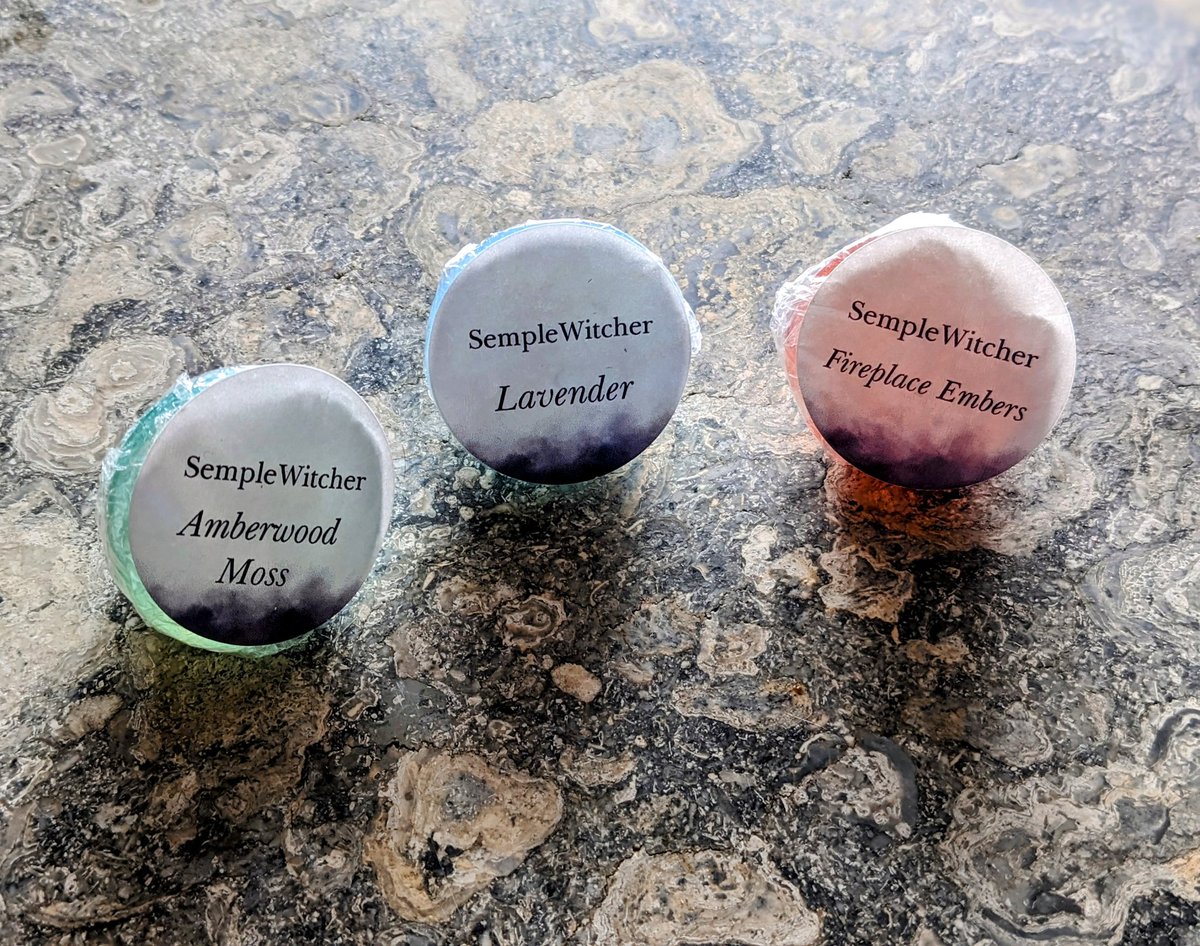 SempleWitcher's tweet photo. Don't be shitty bc it is so poohtiful #funnygift #pooh #scanlanshorthalt inspired #critters #Criticalrole #criticalrolefanart https://t.co/KIUcqIyeTC