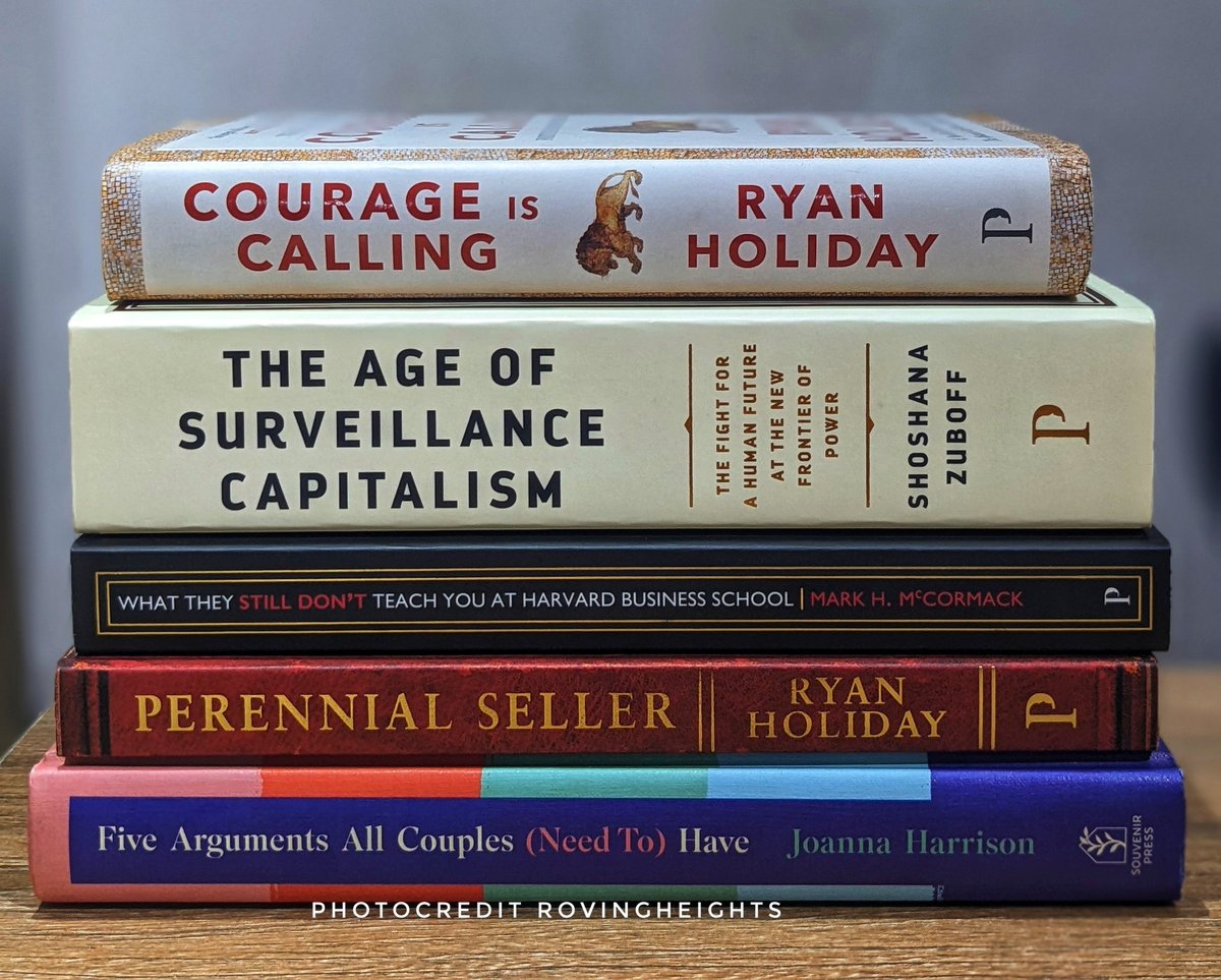 Rovingheights's tweet photo. If you have a Booklover in your life, we have the books.📚

#CourageIsCalling
#TheAgeOfSurveillanceCapitalism NGN 5500
#PerennialSeller NGN 5500
#WhatTheyStillDontTeachYouAtHarvardBusinessSchool NGN 6500
#FiveArgumentsAllCouplesneedtohave. https://t.co/pJBSkywYi4