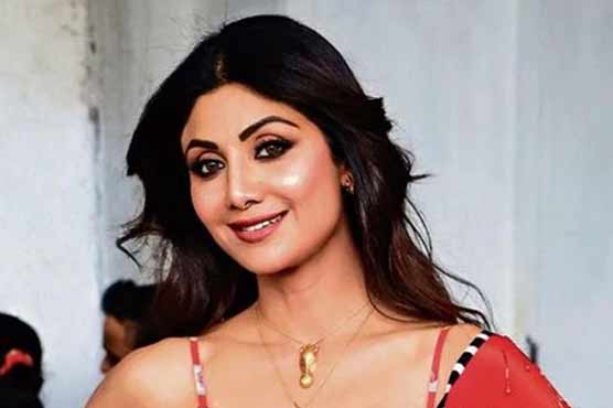 DunyaNews's tweet photo. فحاشی کیس، شلپا شیٹھی کو عدالت سے بڑا ریلیف مل گیا #RichardGere #kissingcase #ShilpaShetty #bollywood https://t.co/6pGT7QNRPZ https://t.co/bpXtmrUbuX
