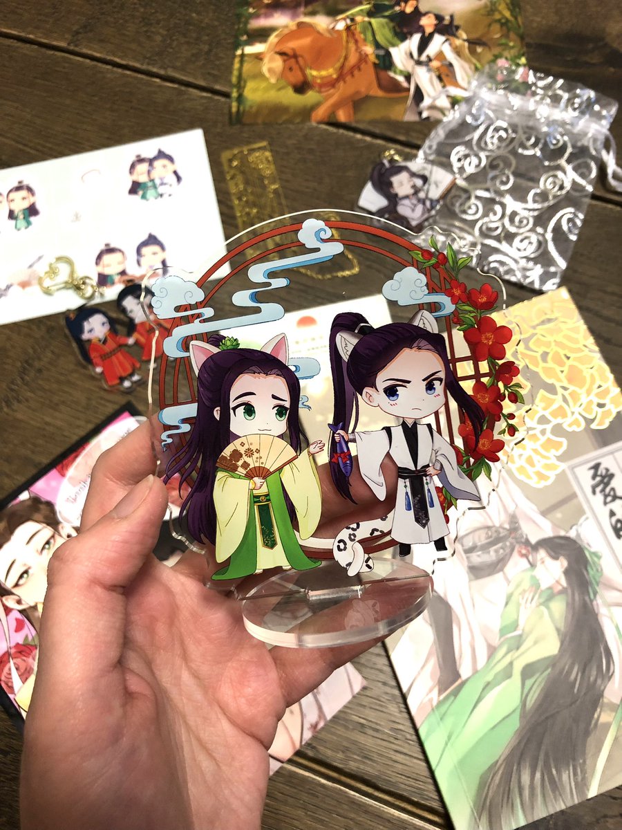 It finally made it to Ukraine via Kazakhstan!! (what a journey huh) 
Thank you <a href="/liushenzine/">Love Language: A Liushen Zine - COMPLETE</a> for such a beautiful thing! I’m in love with all the details 💚
And special thanks to <a href="/___o___hotaru/">hotāru☀️</a>, it would be impossible without your help :3