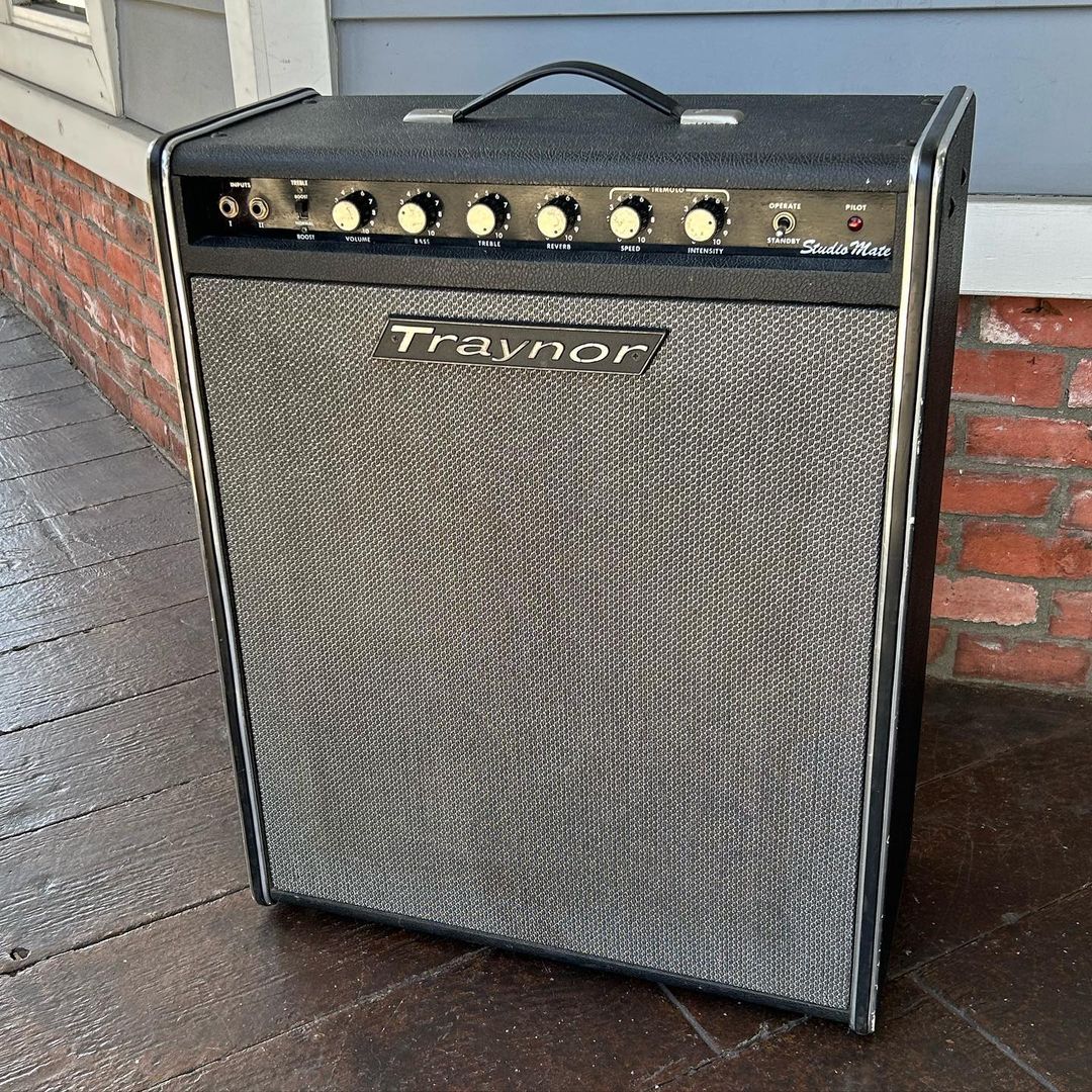 TraynorAmps's tweet photo. What's the hardest guitar solo you know? 🤔
📸 @mozepics
#traynor #traynoramps #guitaramp #guitarist #livemusic #tubeamp #musician #tubecombo #guitarplayer #guitargear #music #tubeamp #guitaramps #rock #electricguitar #guitaramplifier #amplifier #amp #guitarlife https://t.co/vqHOzNemJ2