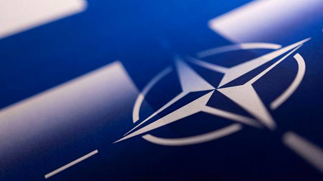 fireactionband's tweet photo. It's NAT O'Clock today! Finland joins NATO family! 🇫🇮

#NATO #WeAreNATO #FinlandNATO https://t.co/K6DUnoADJt