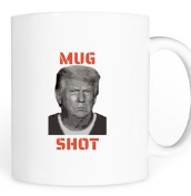 Make a bold statement with our #DonaldTrump t-shirts and accessories. Get yours TODAY and let America know where you stand!

sleek.bio/lockhimup

#trump #trumpmugshot #trumparrest