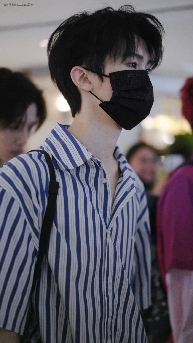 bbeamnsar_'s tweet photo. หลินโม่ การที่คุณทำแบบนี้ 🫵🏻 ㅠㅠ มันหล่อมากก https://t.co/zoEtLTvSex