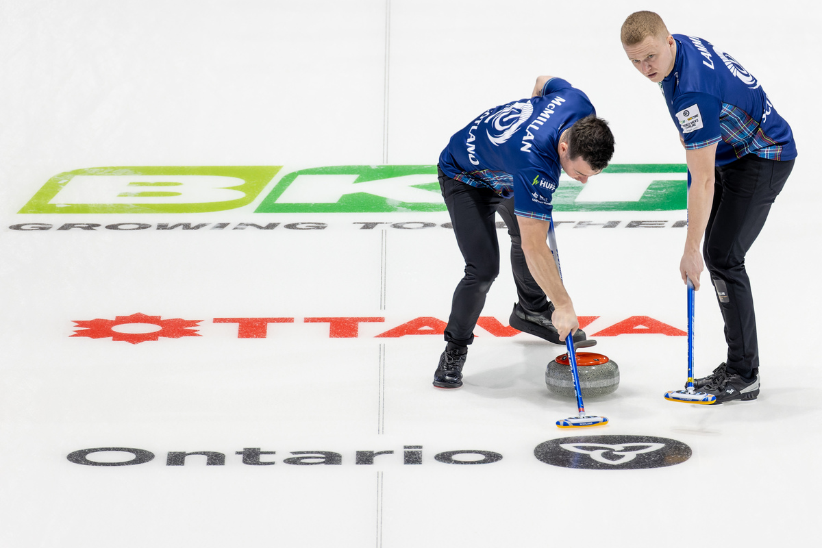 British Curling (@britishcurling) on Twitter photo 🏴Scots steal two at last to come through roller coaster game with 2018 Olympic Champs USA
<a href="/worldcurling/">World Curling</a> Champs.
🏴10 🇺🇸8
They meet Switzerland next at midnight (BST).
4⃣W1⃣L
WCF/Steve Seixeiro #curling #WMCC2023 🏴Scots steal two at last to come through roller coaster game with 2018 Olympic Champs USA
<a href="/worldcurling/">World Curling</a> Champs.
🏴10 🇺🇸8
They meet Switzerland next at midnight (BST).
4⃣W1⃣L
WCF/Steve Seixeiro #curling #WMCC2023