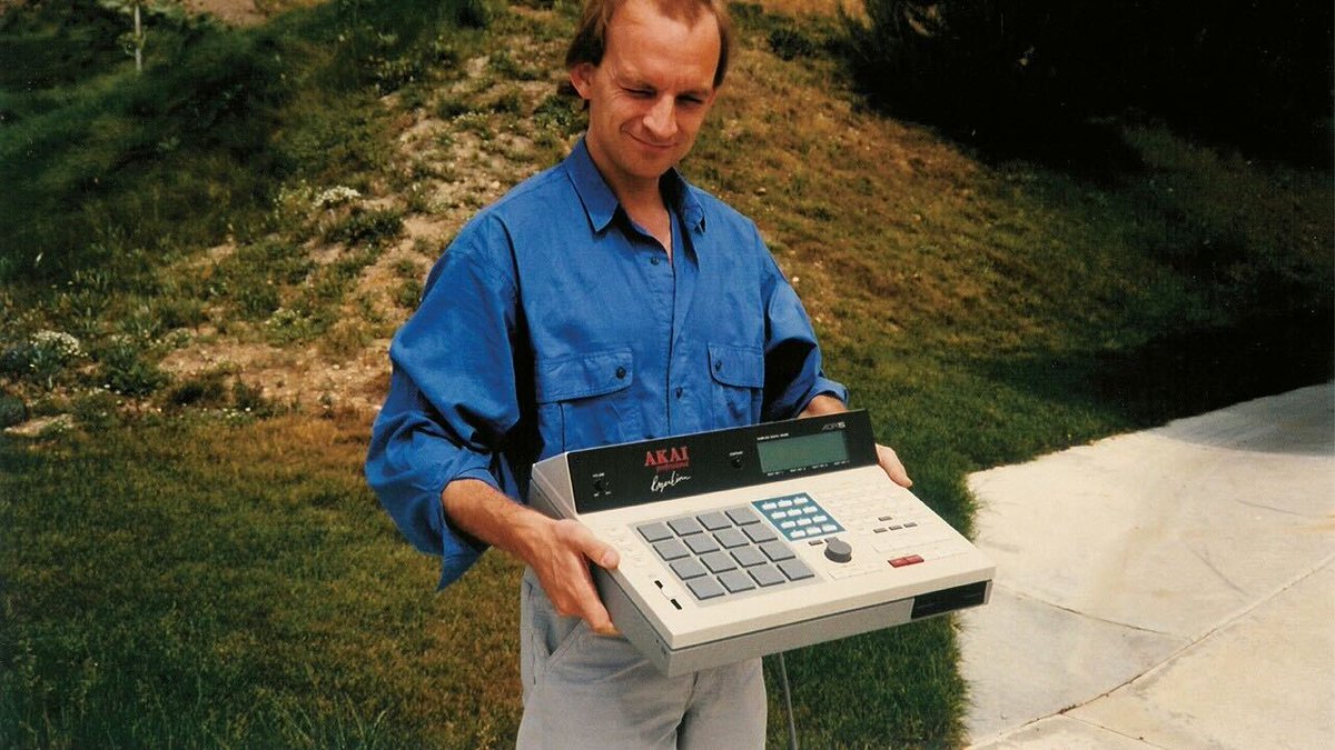 ghostly's tweet photo. Ghostly's Trip-Hop playlist has expanded to include newer shades of downtempo and more.

Spotify: https://t.co/3sL0dBeumk
Apple Music: https://t.co/z8s7pnkQX1

Image: Roger Linn, designer of the MPC. https://t.co/BJ4PeWQZ5q