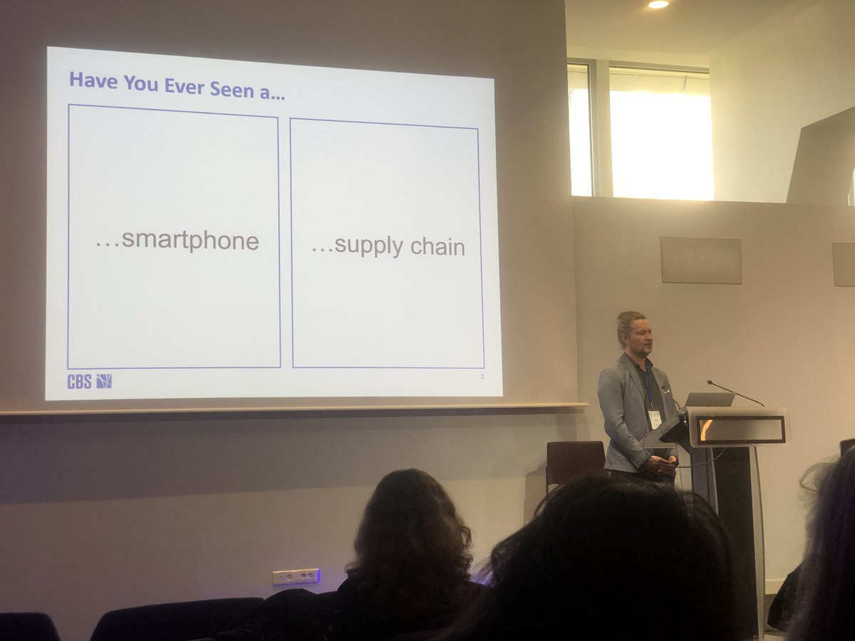 To conclude this first day, let's go for the concluding keynote of @scmresearcher  from Copenhagen Business School who talks to us about building a transformative future for supply chain management
#20ansAIRL