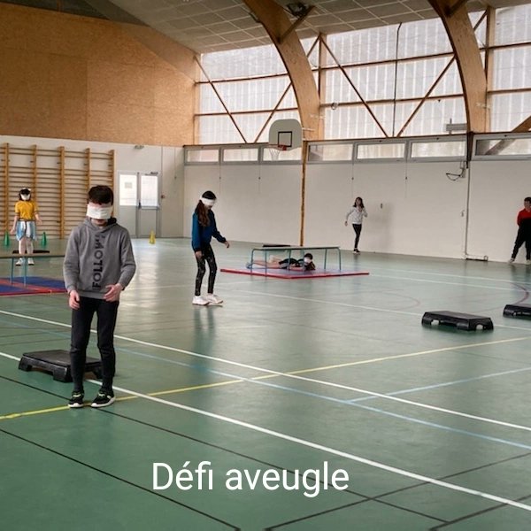 noemie2606's tweet photo. Semaine olympique à @BedelCollege
 avec un magnifique soleil, c'est parfait! 👌
Bravo la Team EPS @fredelavienne @TomBCD21 😜 https://t.co/phcVMDOatA