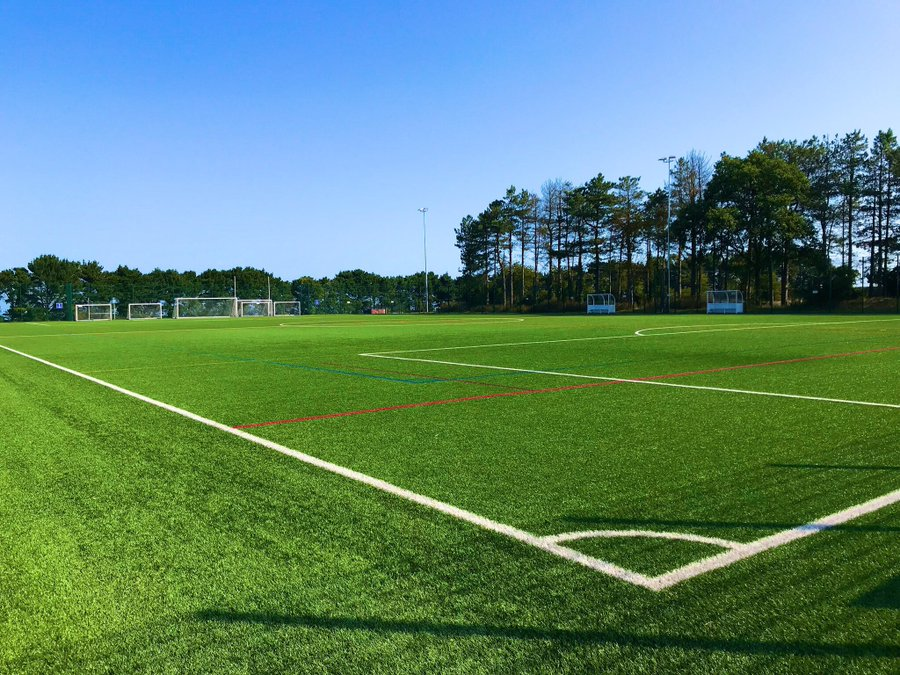 Join us for a Pay &amp; Play session on Thursday between 1pm-4pm! ⚽😀

Drinks and snacks will be available 🍫🥤🍬

Still only £3 per person 🙌