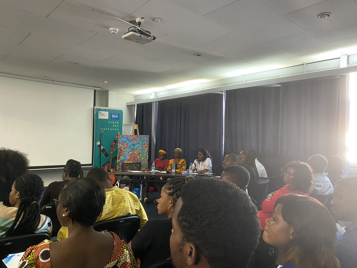 J’ai pris part à la clôture du projet #DecryptAndFix et #AwareAndAct ce jour à <a href="/IFCameroun/">Institut français CM</a>. Un projet porté par <a href="/ebase_africa/">eBASE Africa</a> et <a href="/FRauCameroun/">France au Cameroun 🇫🇷🇪🇺</a> pour l’utilisation de la technologie et de l’innovation pour lutter contre les #VBG dans les zones de crise. Très intéressant. #piscca