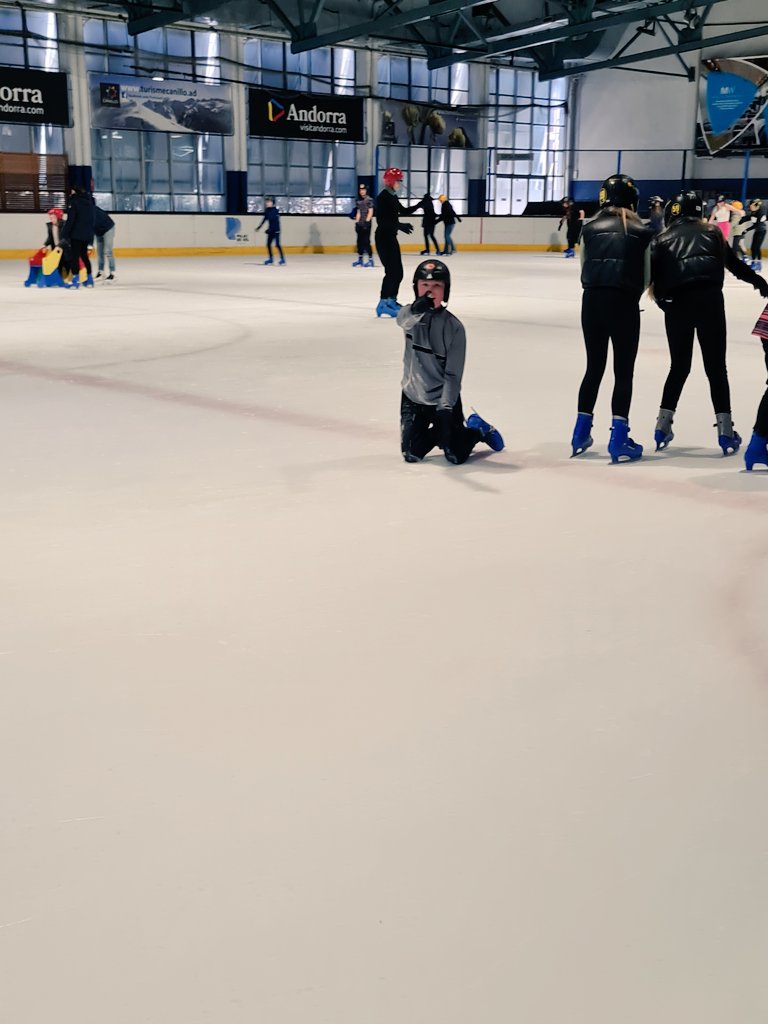 Dearne Ski Trip tweet media