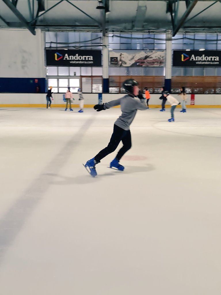 Dearne Ski Trip tweet media