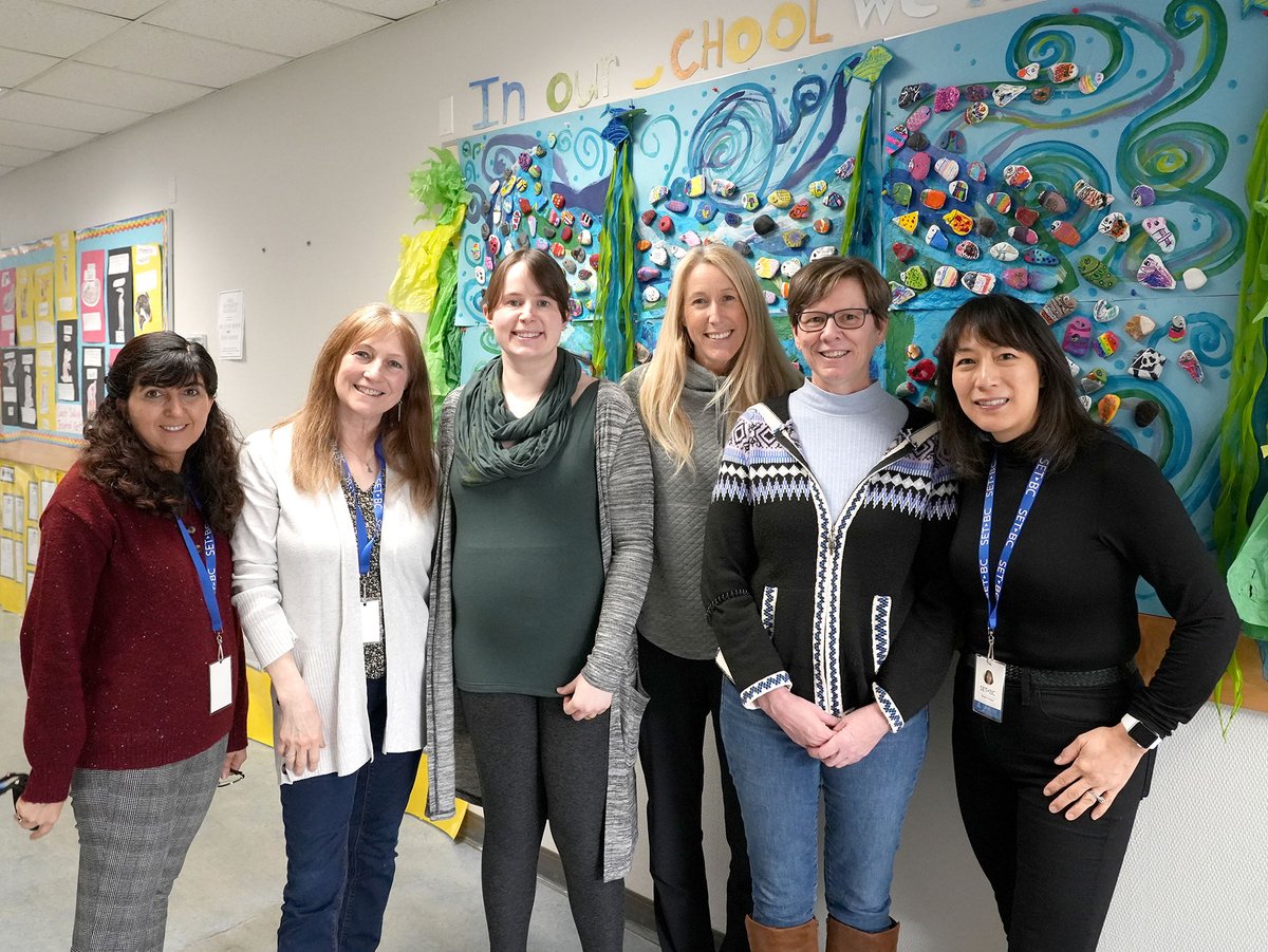 set_bc's tweet photo. A SET-BC team of SLP, OT & educator has been working closely with school & district teams in @SD69Qualicum to assist the area’s complex needs students.
#TeamWork #SupportingStudents #Inclusion #AAC #BCed #SpeechLanguagePathologist #OccupationalTherapist #SD69 #Parksville https://t.co/xZdJUfX5cP
