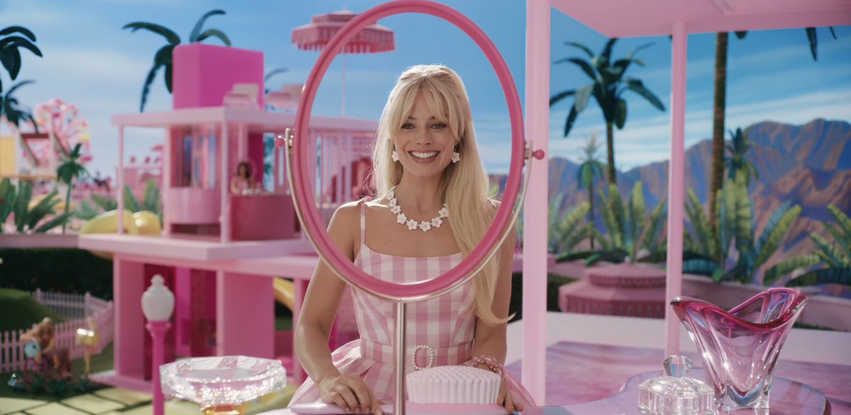 badpostmargots's tweet photo. margot robbie in #barbie https://t.co/IPHaSFOWxI