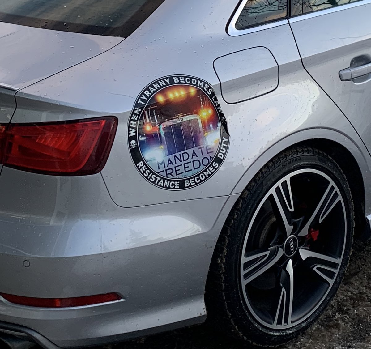 @CommonCanadianJ This is my car at the #TruckersConvoy2022

The decal was designed by a guy in Kenora, Ontario
“When Tyranny Becomes Law, Resistance Becomes Duty”

“Mandate Freedom”

He gave it to me when he offered me a bed to sleep in on our way to Ottawa in January, 2022

A True Patriot ❤️🇨🇦