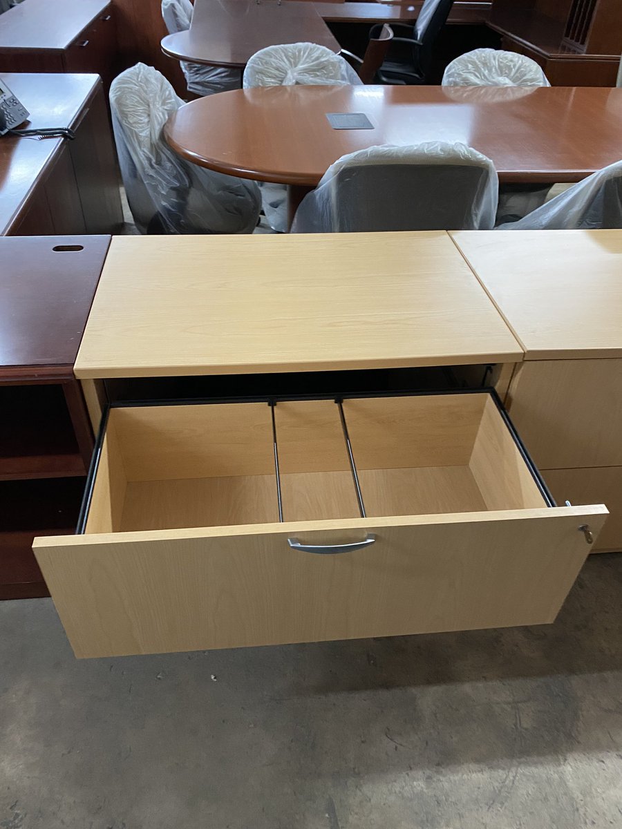 DFSIHOUSTON's tweet image. Paoli 2 drawer lateral file cabinet, commercial grade, laminate in maple finish, file hanging frames, fits letter or legal files, lock with key, dimensions: 36” wide x 24” deep x 29.5” height #paoli #filecabinets #filingcabinets