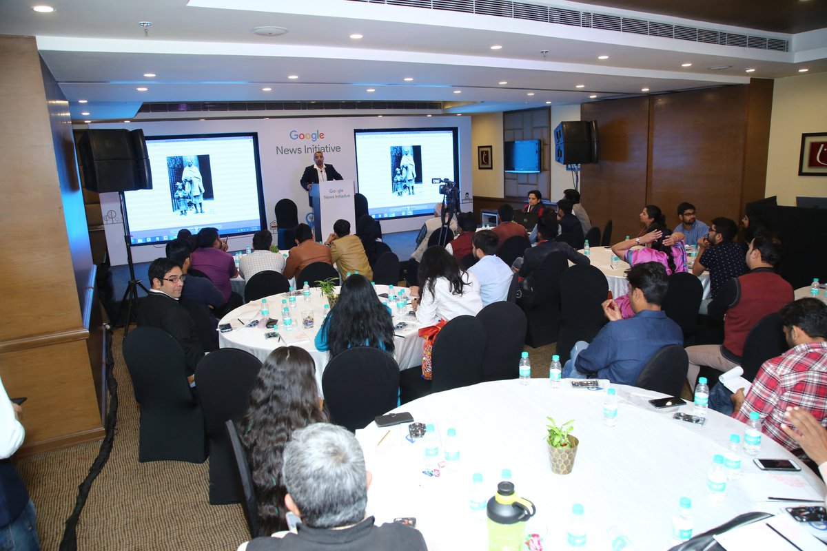 umesharya's tweet photo. Google News Initaitive India Training Network workshop taught by me for Journalists in Jaipur. Fact checking is becomeing simplerrrrr.....Pick a few keywords (5 max) out of the suspicious message and enter in Google or Yandex. #FactCheckingDay @GoogleNewsInitiative https://t.co/DkeKYlfkd9
