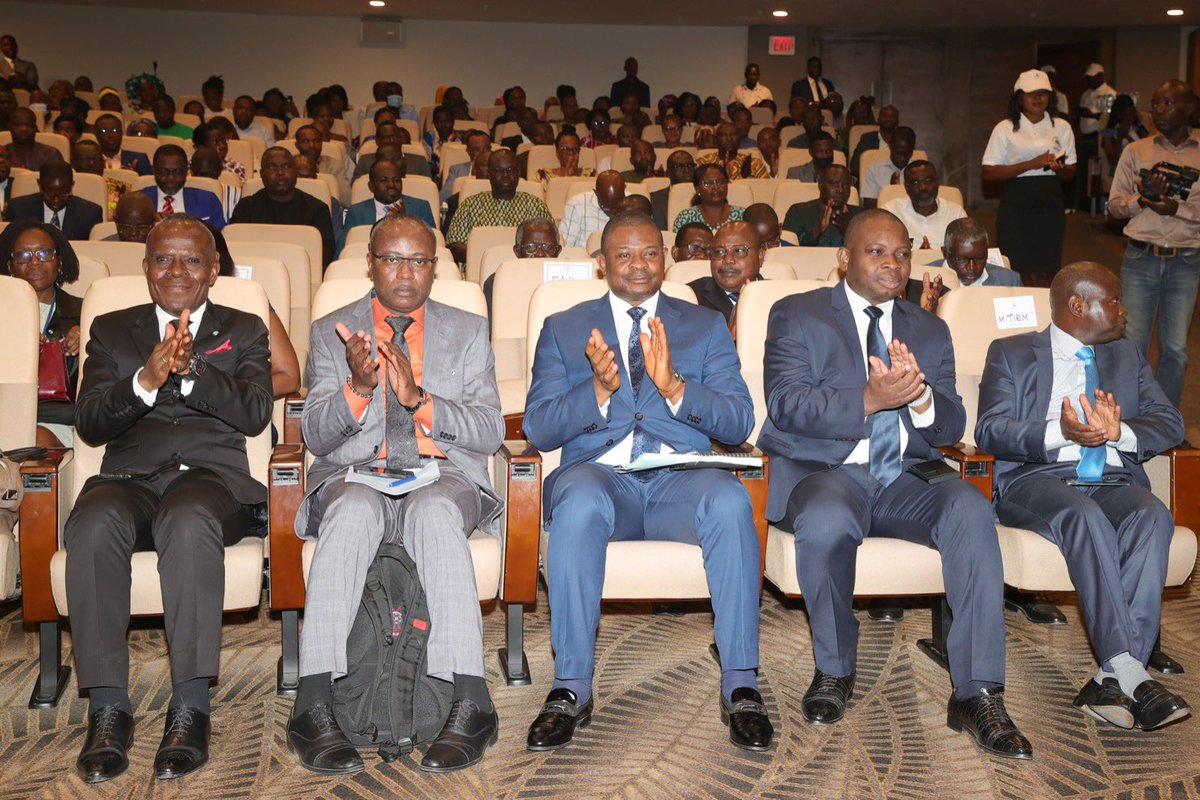 PresidenceTg's tweet image. Les résultats globaux définitifs du cinquième recensement général de la population et de l’habitat #RGPH5 ont été présentés ce 04.04.2023 à Lomé au cours d’une grande session du conseil national du recensement.

Ils constituent une base de données désagrégées, actualisées et…