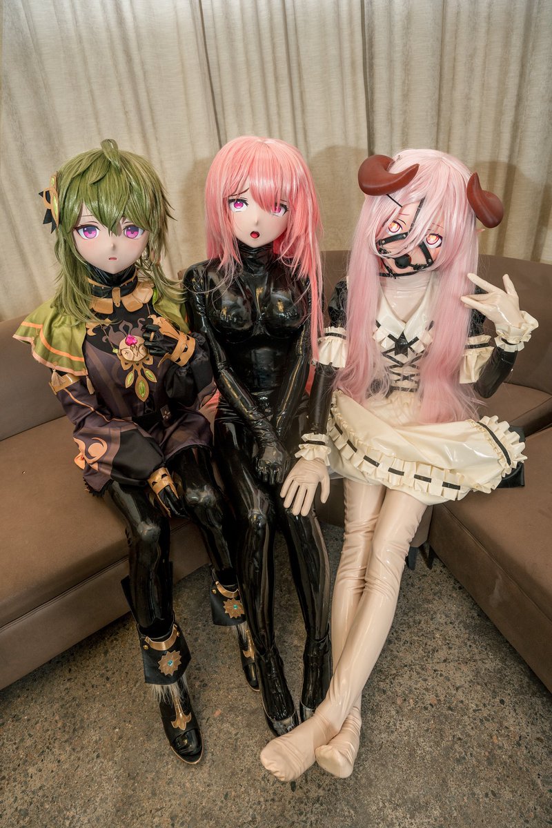 😯🥵🤐
😯：<a href="/van54830358/">呐呐呐鬼</a> 
🥵 原po
🤐：<a href="/re_night_kig/">归小夜夜夜夜夜</a> 
📷：<a href="/HuldaWodehous6/">小叮当</a> <a href="/SupermayiU/">麻衣.★mayiU</a> 
后期：<a href="/PISCORPS_L/">Jackal</a> 
场地：<a href="/JuJurestday/">JuJu</a>