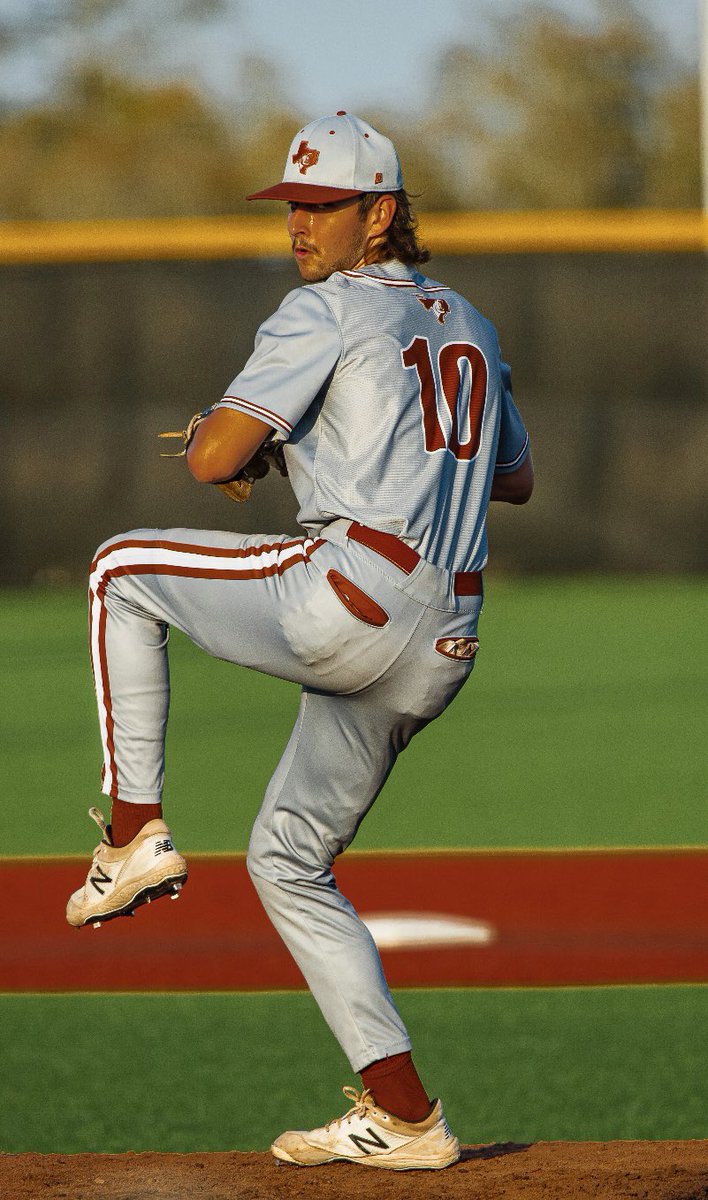 Let’s go!!! <a href="/AidonAlvarez/">Aidon Alvarez</a> <a href="/HipposBaseball/">Hutto Hippos Baseball</a>