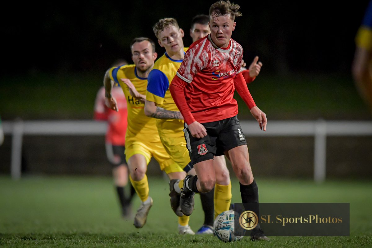 Off up @HordenCWFC v @WillingtonAFC 7:30pm KO tonight to see if HordenCW can maintain their Top of the Table position. Hopefully a good night for Photos again #upthemarras 📸📸📸