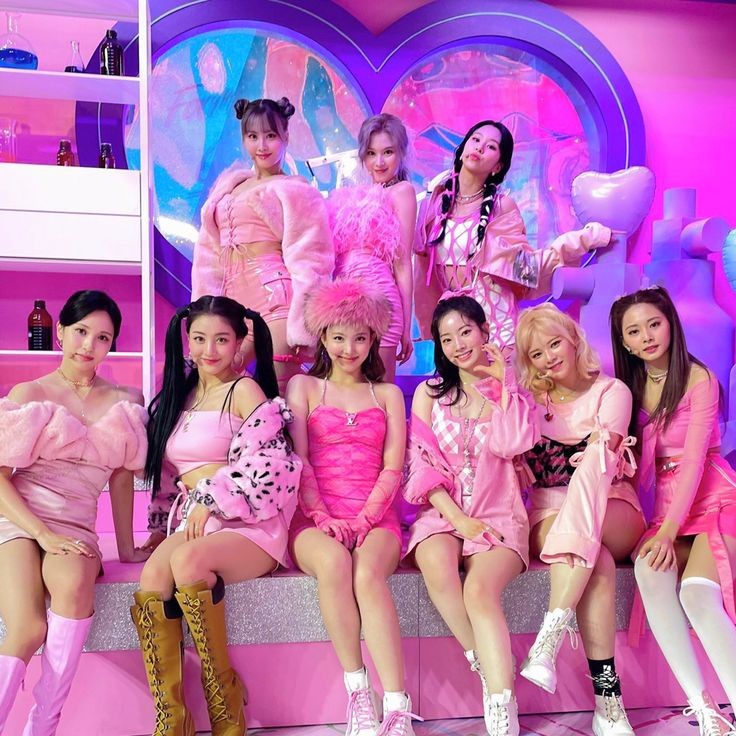 twiceakgay's tweet photo. 9 tickets for Barbie please https://t.co/3jOD0CNTaB