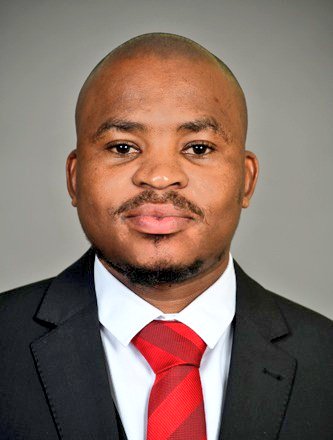 AfricaisBlack's tweet image. The ANC Member of Parliament Sibusiso Kula has been released on R50 000 bail, he was arrested in January for murder of his wife Matelane Motlhomi (Jennifer Kula)

#JusticeForJennifer. Julius Malema.