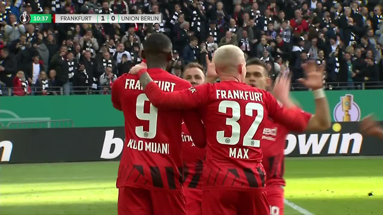 TWO GOALS FOR KOLO MUANI 🔥

TWO ASSISTS FOR GOTZE 🎯

What a start for Frankfurt!”