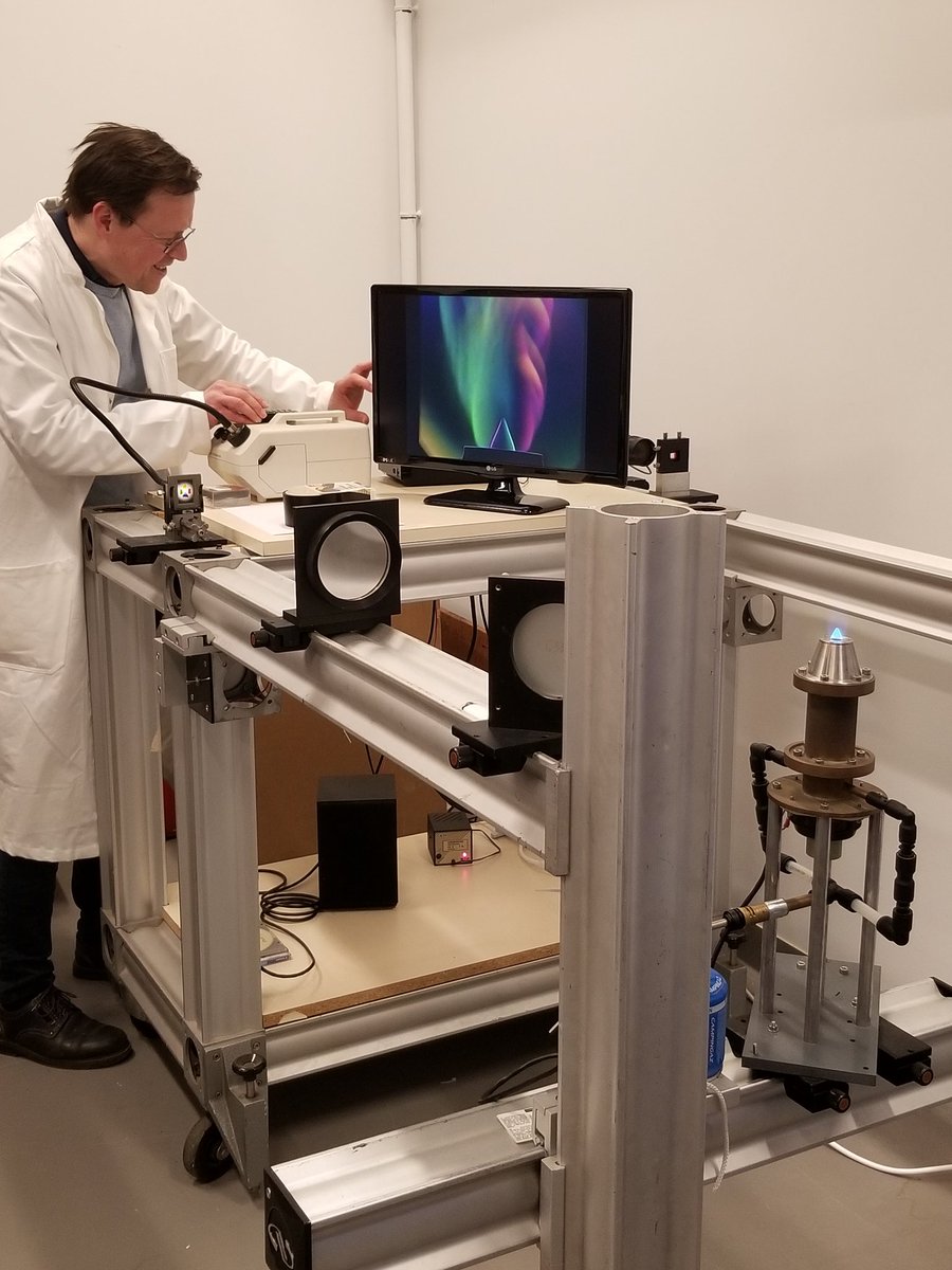 VeroniquePretre's tweet photo. Merci à Bérengère et Laurent chercheurs au sein du laboratoire #EM2C @SDU_DirEM2C @centralesupelec @UnivParisSaclay pour leur accueil et nos riches échanges #scienceouverte #edition #publication #données #OpenAccess - Réseau Recherche SO #3RSO @BU_UPSACLAY https://t.co/FUAyjULkc9