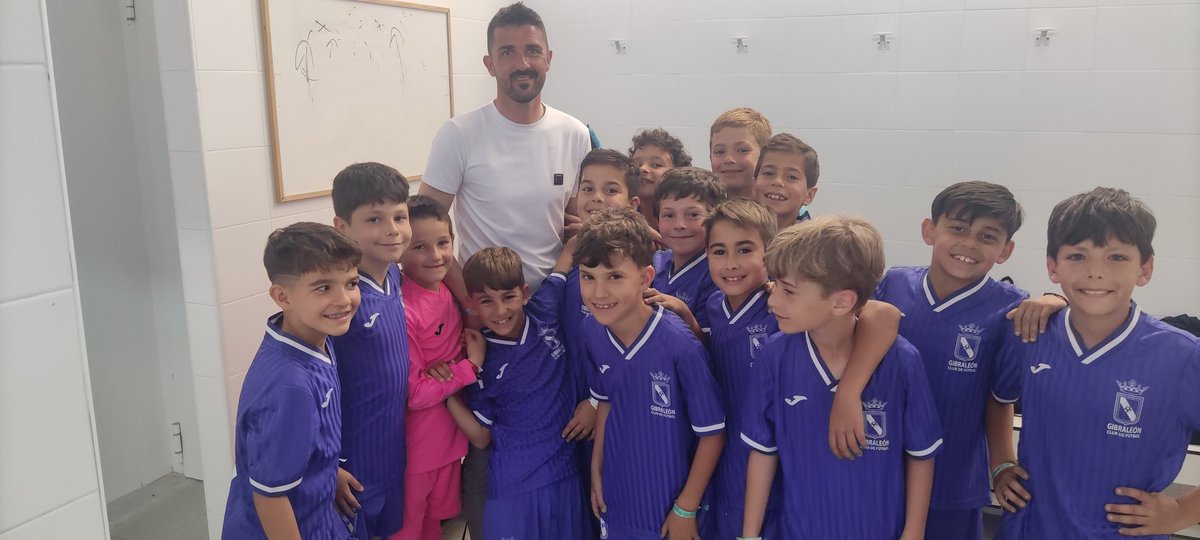 ManuelDomingo08's tweet photo. Disfruta de cada experiencia y aprende de ellas. 
Te quiero mucho ratón, sigue matando goles🧤🥅⚽ https://t.co/bZpKfpWbau