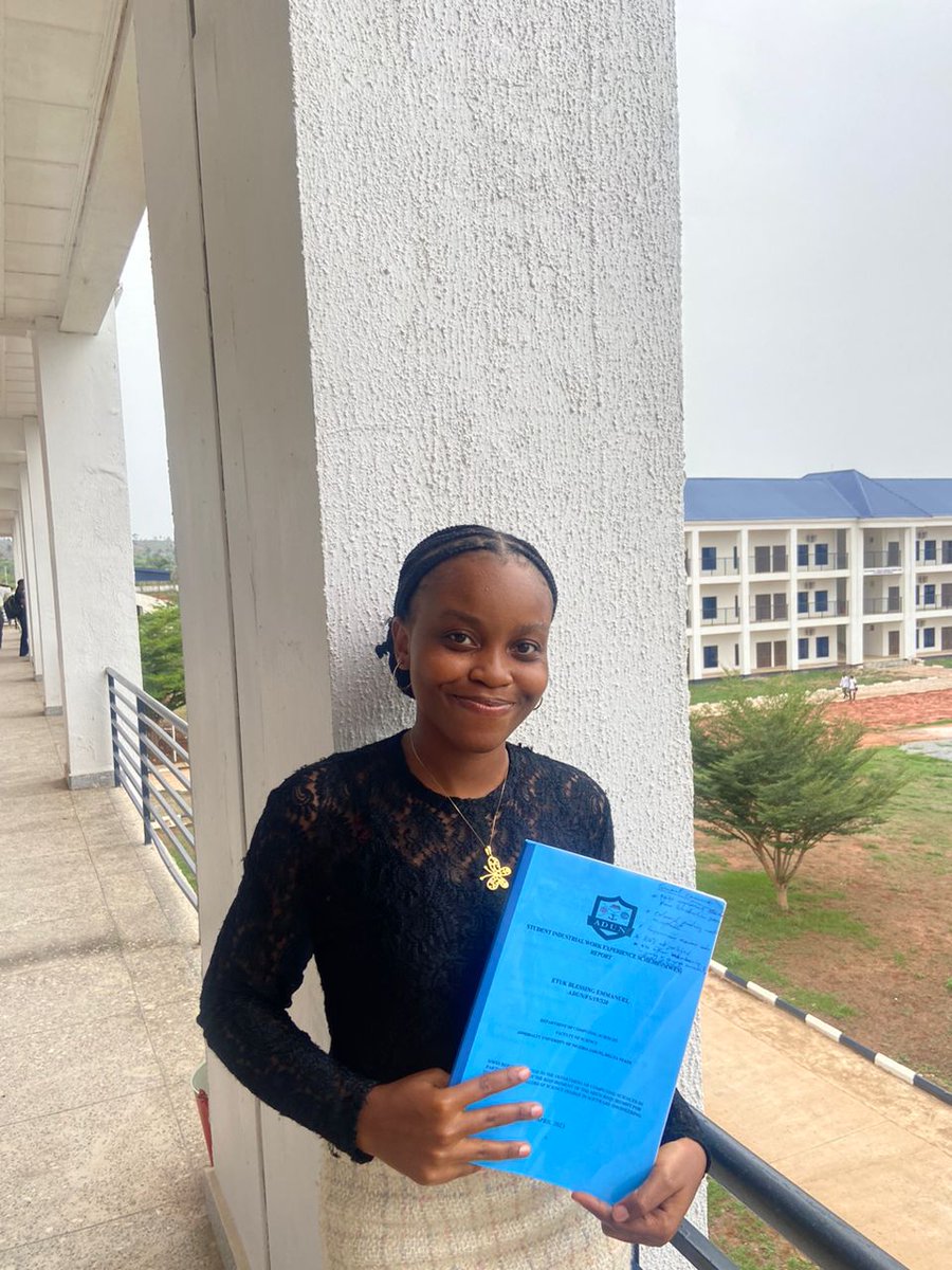 Tukkieee_'s tweet photo. Siwes Defense done and dusted. Big thanks to the @Theroothub for all the knowledge they impacted on me...Frontend developer in the making😌, full stack soon. https://t.co/yoGc4rflip