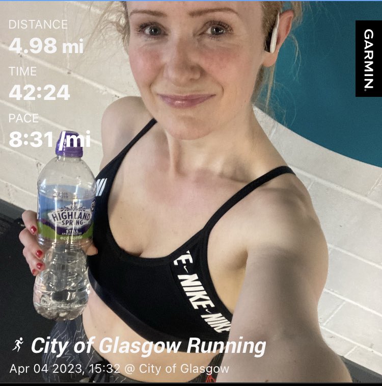 Babsytherunner's tweet photo. A wee bit of #highlandspring ๐ฅด and some marathon pace running ๐โโ๏ธ #londonmarathon2023 so glad to be home ๐ด๓ ง๓ ข๓ ณ๓ ฃ๓ ด๓ ฟ๐ด๓ ง๓ ข๓ ณ๓ ฃ๓ ด๓ ฟโค๏ธโค๏ธ #Glasgow https://t.co/p82AbSiRFC