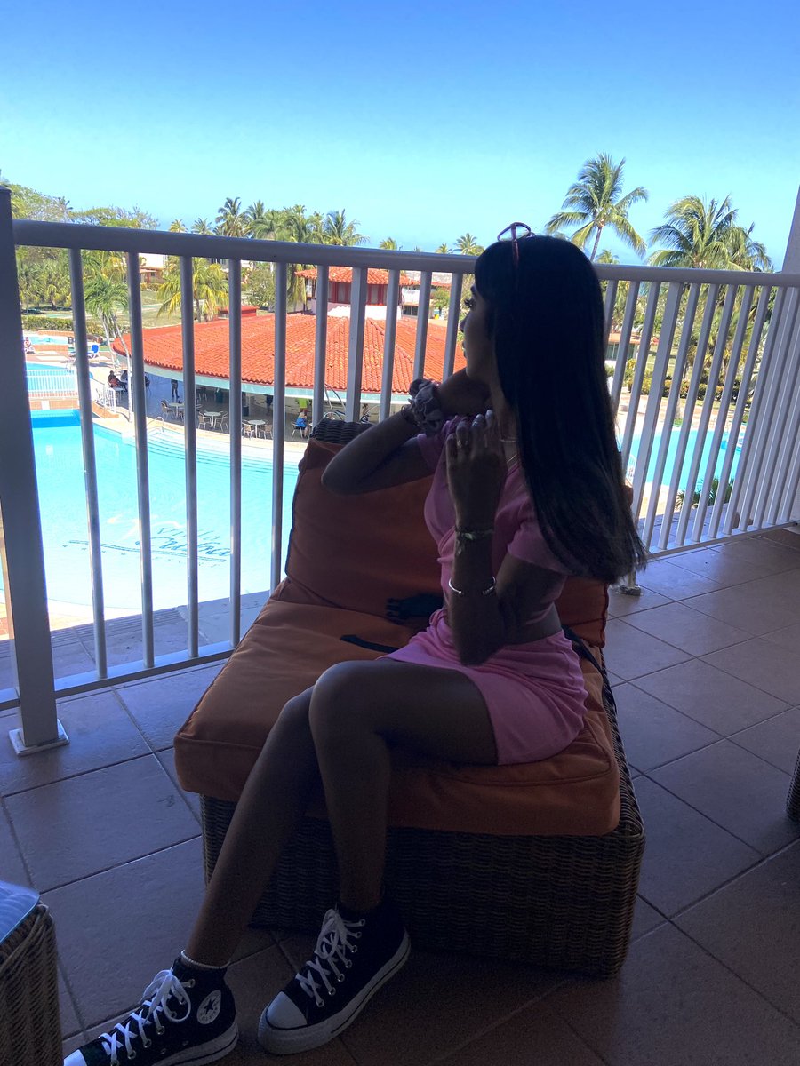 ᥫ᭡ tweet media