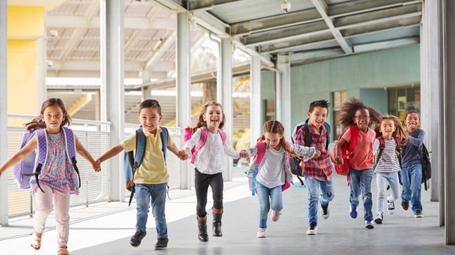 hdhaarlem's tweet photo. Vijfentwintig scholen presenteren zich op banenmarkt van Haarlemse scholenstichting Spaarnesant https://t.co/wUq42zaEZP https://t.co/YYaAlNaiHO