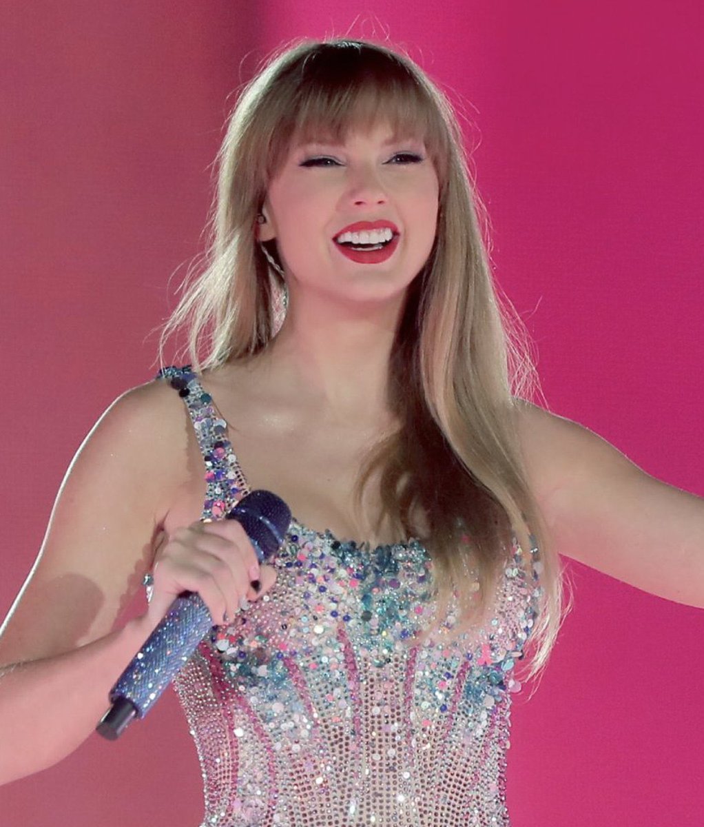Taylor swift streaming data on twitter taylor swift was the most